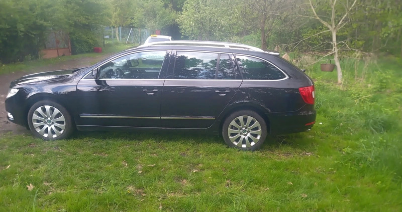 Skoda Superb cena 36200 przebieg: 147263, rok produkcji 2011 z Gliwice małe 154